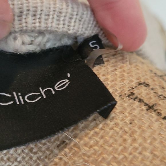 - Cliche tan faux fur sweater vest S - Picture 4 of 5